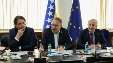 Na sastanku s premijerom Nikšićem usaglašena rješanja oko boračkog dodatka