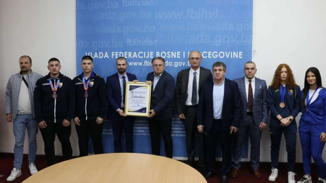 Premijer Nikšić ugostio delegaciju Bokserskog saveza BiH Premijer Nikšić ugostio delegaciju Bokserskog saveza BiH