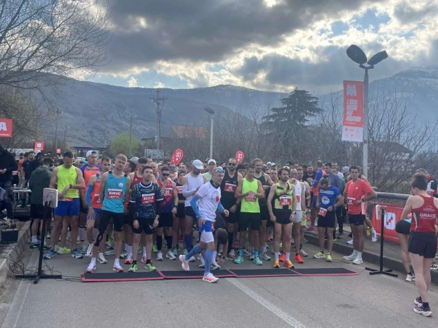 Veliki sportski dan u Mostaru: Starta polumaraton, grad pod posebnim režimom Veliki sportski dan u Mostaru: Starta polumaraton, grad pod posebnim režimom