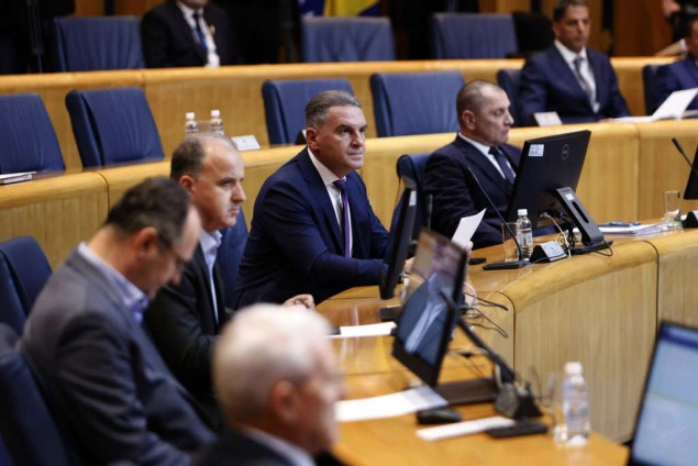 Delegati koji su došli na sjednicu Doma naroda PSBiH kritikovali nedolazak SNSD-a i HDZ-a Delegati koji su došli na sjednicu Doma naroda PSBiH kritikovali nedolazak SNSD-a i HDZ-a