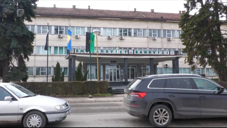 Uhapšen direktor Rudnika mrkog uglja Banovići Rasim Dostović Uhapšen direktor Rudnika mrkog uglja Banovići Rasim Dostović