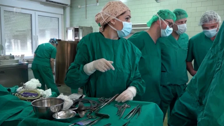 Doktori u SBK-u odustaju od štrajka, čeka se odluka Vlade