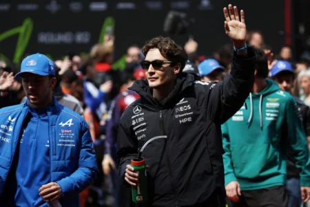 Russell: Nije ispravno to što rivali pokušavaju da uspore Mercedes