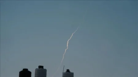 Iran tvrdi da je dronom pogodio hotel u Dubaiju i američke ciljeve u Kuvajtu