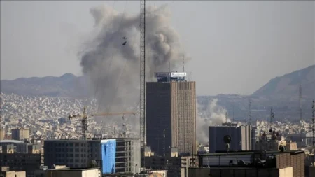 SAD tvrdi da je pogođeno više od 7.800 ciljeva u Iranu dok se operacija nastavlja