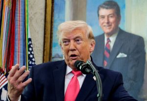 Iran će dozvoliti još 20 brodova da prođu kroz Hormuški moreuz