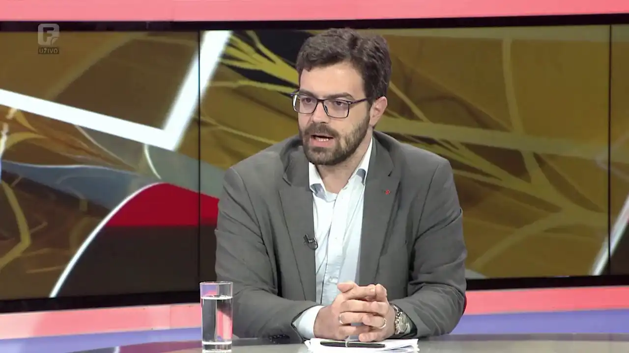 Plenum: Novi izvor zavisnosti ili prava alternativa? Plenum: Novi izvor zavisnosti ili prava alternativa?