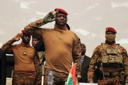 Lider Burkine Faso pozvao narod da zaboravi na demokratiju