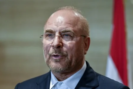 Iran drži Hormuški moreuz zatvorenim: Qalibaf poručuje da nema prolaza bez ukidanja blokade