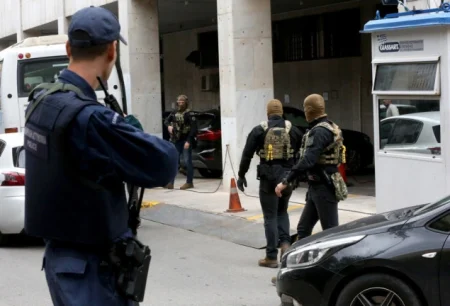 Naoružani napadač pucao na dvije lokacije u Atini, više osoba ranjeno