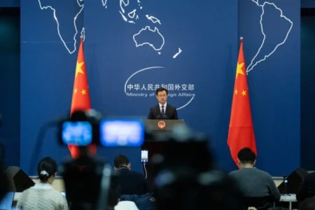 Kina odbacila tvrdnje Trumpa da su poklonili brod Iranu