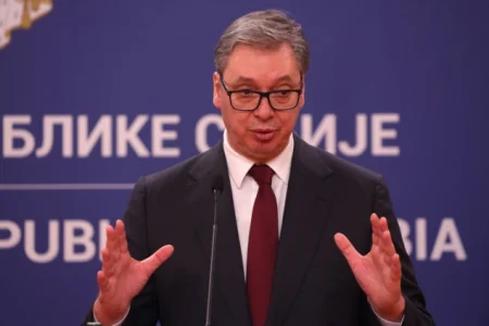 Vučić tvrdi da su optužbe o Sarajevo safariju montaža uz pomoć AI-ja i da je promašeno vrijeme kad je bio na Palama