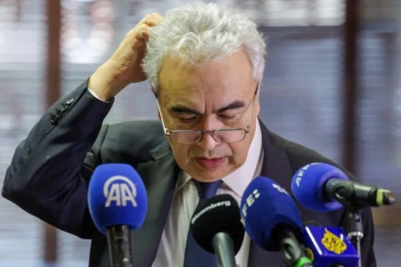 IEA: Evropa ima zalihe avionskog goriva za oko šest sedmica, moguća masovna otkazivanja letova