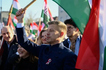 Ko je Péter Magyar, čovjek koji vodi u anketama uoči izbora u Mađarskoj?
