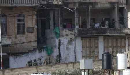 Izraelski napadi na Zapadnoj obali: Deset Palestinaca ranjeno, oštećene kuće i vozila