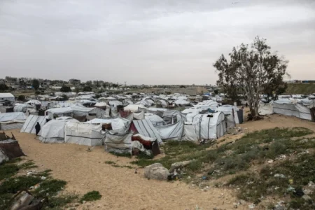 Izraelski napadi na Gazu se nastavljaju uprkos primirju, humanitarna kriza se produbljuje