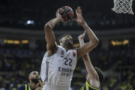 Težak udarac za Real: Tavares povrijedio koljeno, pauza nekoliko sedmica