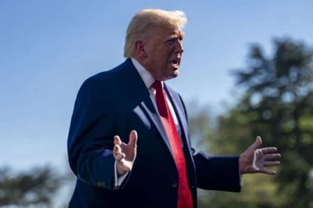 Trump: Blokada Hormuškog moreuza će potrajati, ali SAD planira brzo čišćenje uz pomoć saveznika