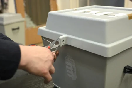 Magyarova Tisza nadomak dvotrećinske većine: Nedostaje joj jedan mandat Magyarova Tisza nadomak dvotrećinske većine: Nedostaje joj jedan mandat