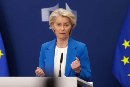 Von der Leyen traži obnovu slobodne plovidbe u Hormuškom moreuzu i prekid sukoba u Libanu