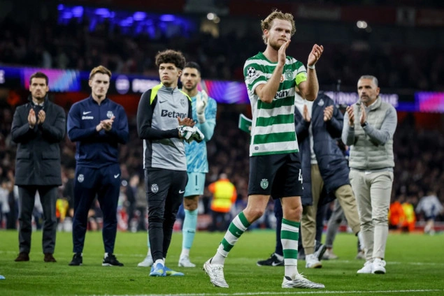 Kapiten Sportinga: Arsenalovo odugovlačenje učinilo je utakmicu dosadnom Kapiten Sportinga: Arsenalovo odugovlačenje učinilo je utakmicu dosadnom