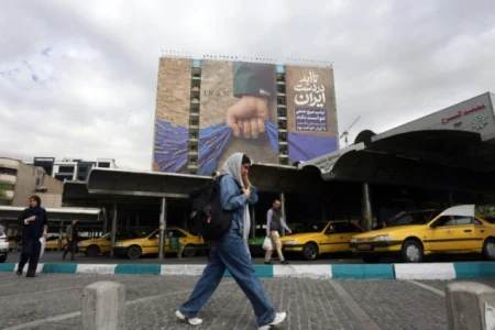 Iran razmatra odustajanje od pregovora sa SAD-om u Pakistanu ako se blokada nastavi