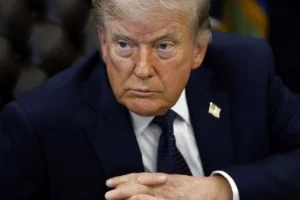 Trump poručio Iranu: Ne šaljemo pregovarače, vi možete doći u Washington