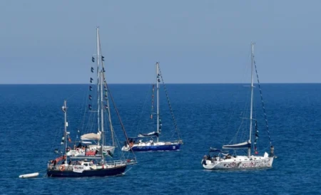 Španija pozvala izraelskog izaslanika na razgovor zbog privođenja aktivista s humanitarne flotile