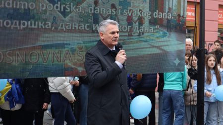 Svjetski dan svjesnosti o autizmu: gradonačelnik otvorio manifestaciju na Trgu mladih