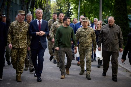 Vojna potrošnja snažno raste širom svijeta, udvostručena prodaja oružja