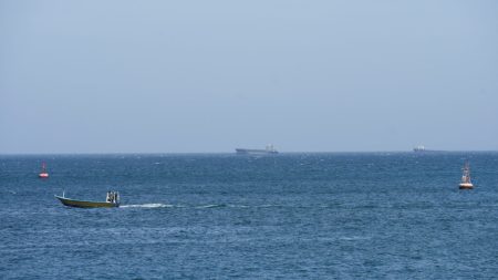 Tankerima poručeno da ne plaćaju Iranu prolaz kroz Hormuški moreuz