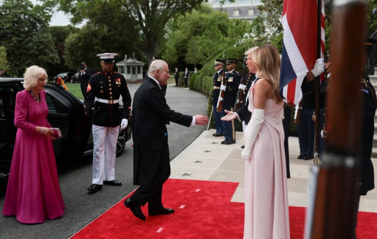 Suptilna poruka kralja Charlesa Americi, između diplomatije i upozorenja