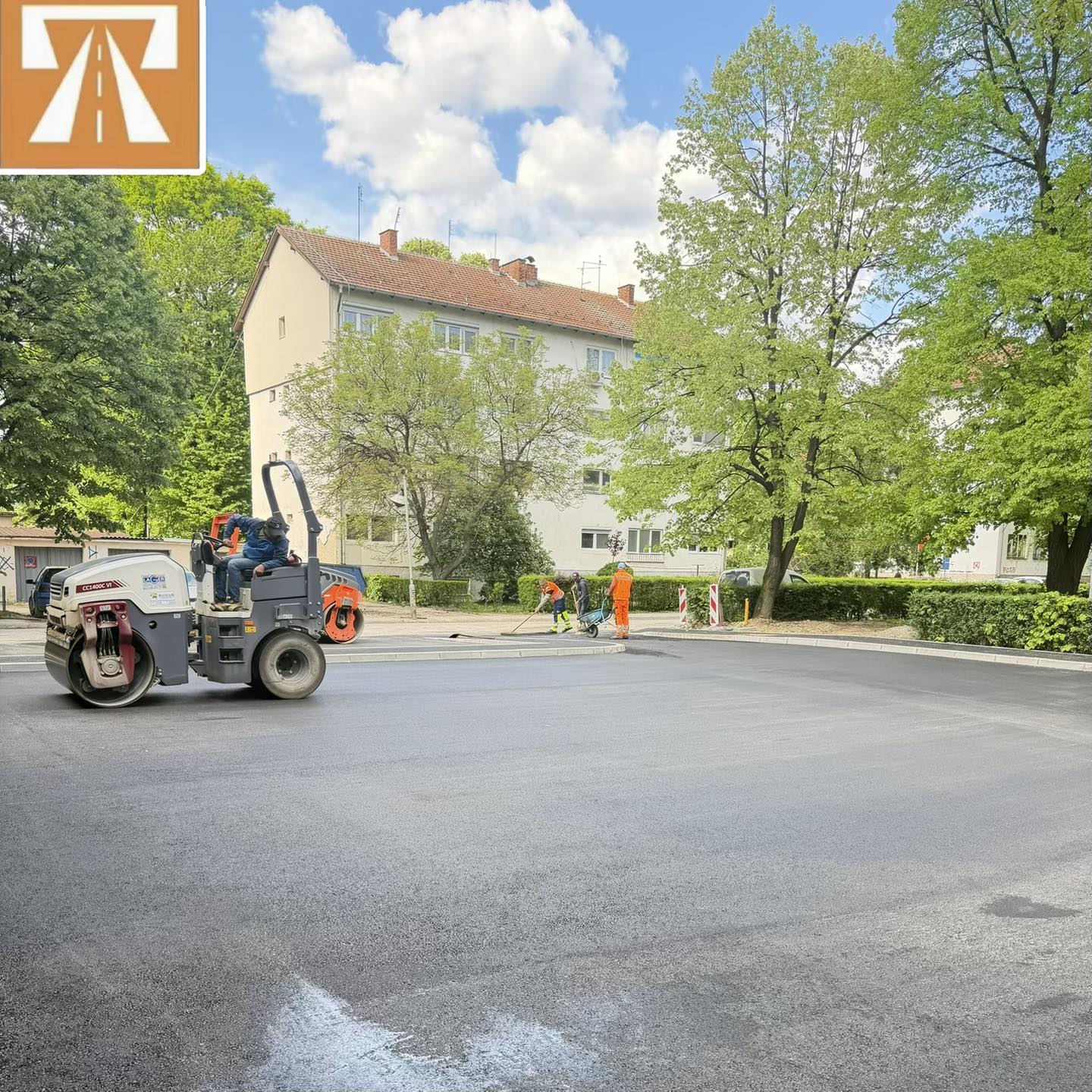 JP PUTEVI BRČKO: Izgradnja parkinga i pristupnog puta u ulici Josipa Biskupa Štadlera.
Izvođač Ba…