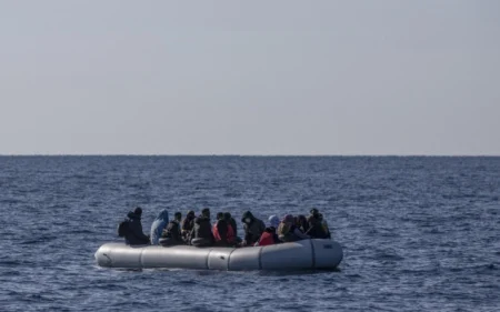 Prevrnuo se čamac sa migrantima kod turske obale, 18 mrtvih