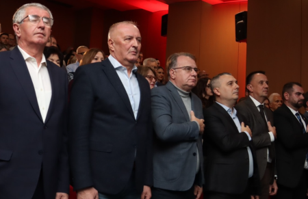 Kako je ministar Helez, preko Nikšićeve šefice Kabineta, činovao u FUP-u: Dočekala i Matea. Hahah. Prenijela sam Zukanu. Zahvalio se baš