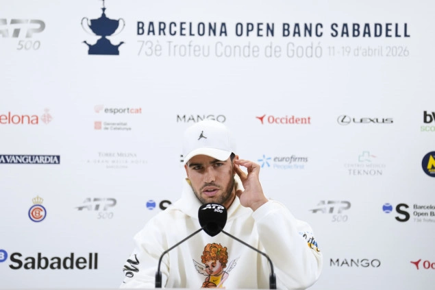 Alcaraz se povukao sa turnira u Barceloni Alcaraz se povukao sa turnira u Barceloni