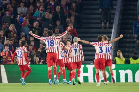 Atletico s igračem više pobijedio Barcelonu, PSG nadigrao Liverpoola Atletico s igračem više pobijedio Barcelonu, PSG nadigrao Liverpoola