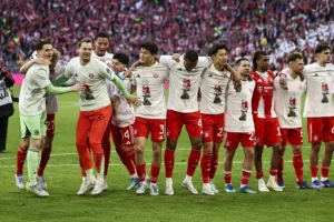 Fudbaleri Bayerna iz Minhena osvojili 35. titulu u Bundesligi