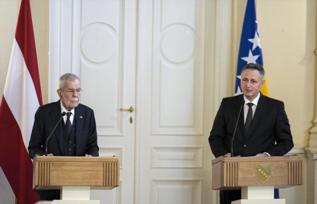 Bećirović naglasio značaj istrage o Sarajevo safariju: Aktuelna tema u svjetskim metropolama Bećirović naglasio značaj istrage o Sarajevo safariju: Aktuelna tema u svjetskim metropolama