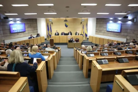 Dom naroda FBiH odlučuje o novim zaduženjima i izmjenama važnih zakona