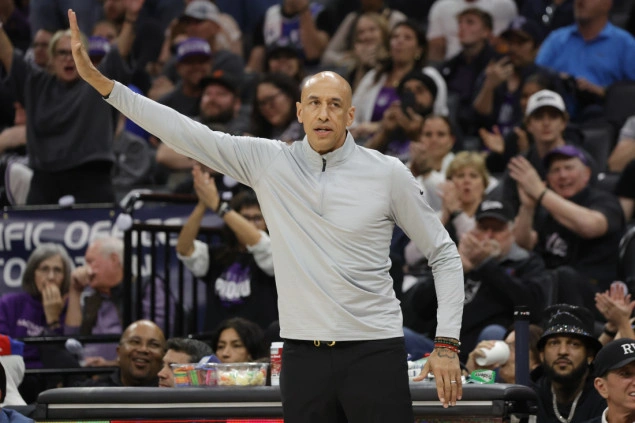 Doug Christie će i sljedeće sezone biti trener Sacramenta Doug Christie će i sljedeće sezone biti trener Sacramenta
