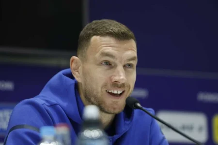 Džeko se sprema za povratak, Schalke želi osigurati plasman u Bundesligu
