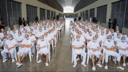 Masovno suđenje u El Salvadoru: 486 članova bande MS-13 optuženo za više od 47.000 krivičnih djela