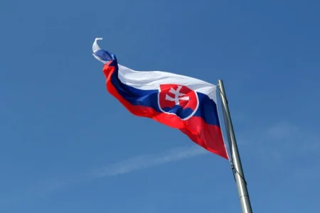 Slovačka bi mogla blokirati sankcije EU Rusiji ako naftovod Družba ne bude obnovljen