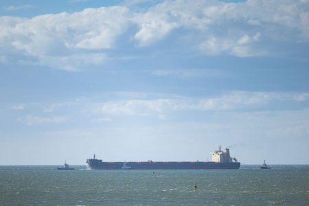 Zašto brodovi i dalje izbjegavaju Hormuz