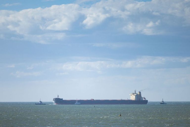 Zašto brodovi i dalje izbjegavaju Hormuz