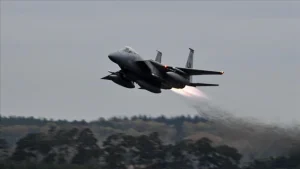 Potraga za članom posade oborenog američkog aviona: Iran nudi nagradu za hvatanje pilota