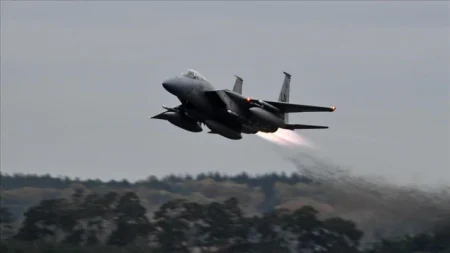 Potraga za članom posade oborenog američkog aviona: Iran nudi nagradu za hvatanje pilota