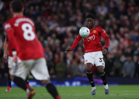 Kobbie Mainoo produžio ugovor sa Unitedom do 2031.