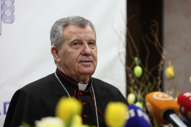 Biskupi BKBiH: Uskrsli Krist poziva da budemo nositelji njegova mira i svjedoci nade Biskupi BKBiH: Uskrsli Krist poziva da budemo nositelji njegova mira i svjedoci nade